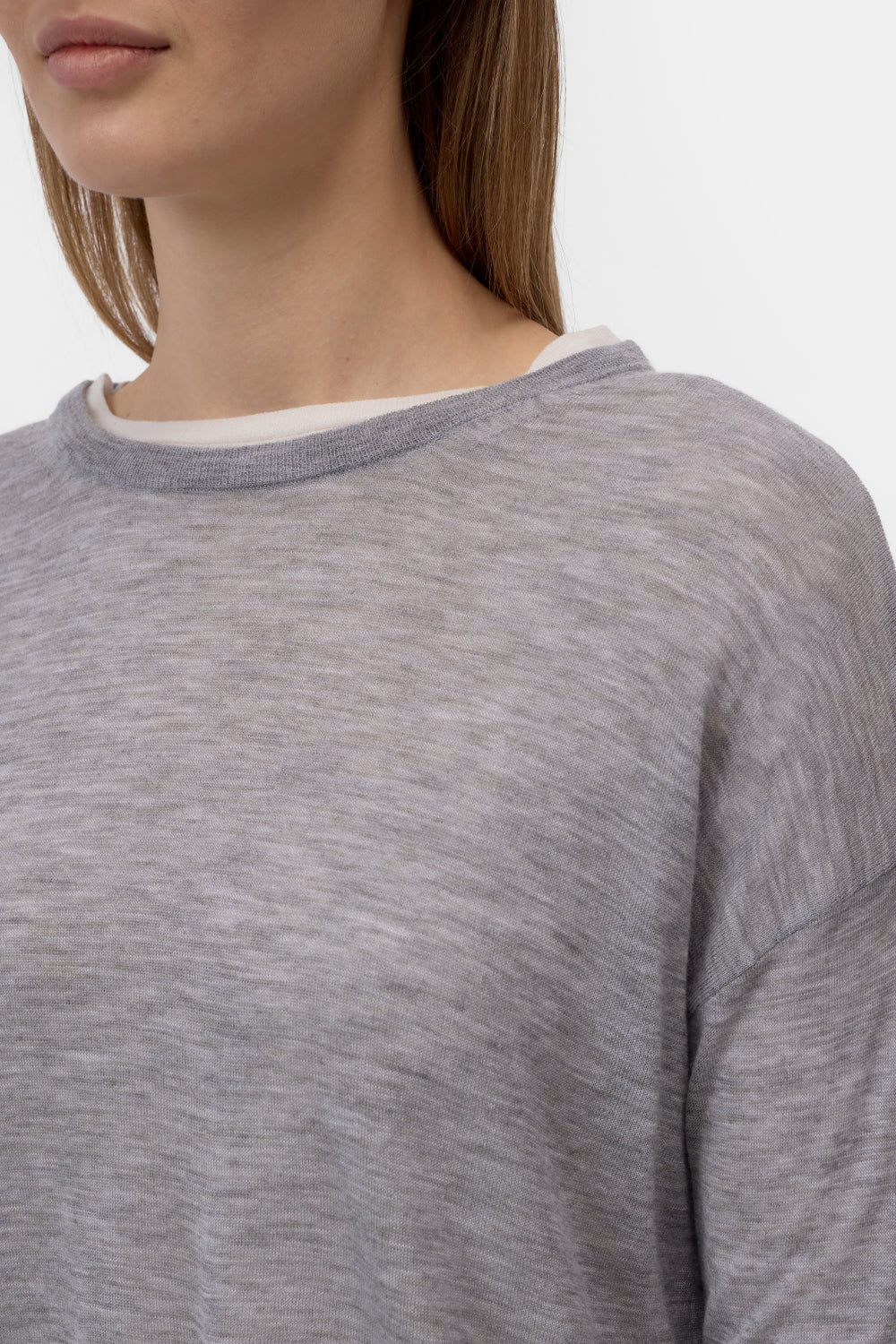 Closed Crew Neck Long Sleeve Pullover