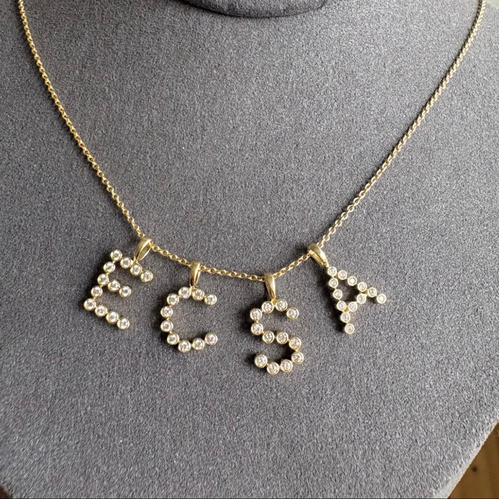Le Soonar Bezel Letter S with Chain