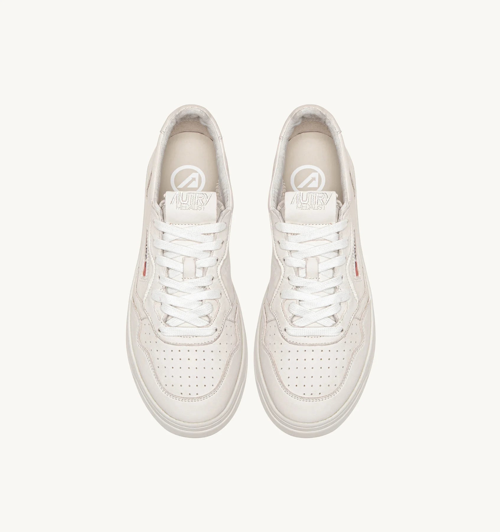 AUTRY MEDALIST LOW SOLIDGOAT WHITE