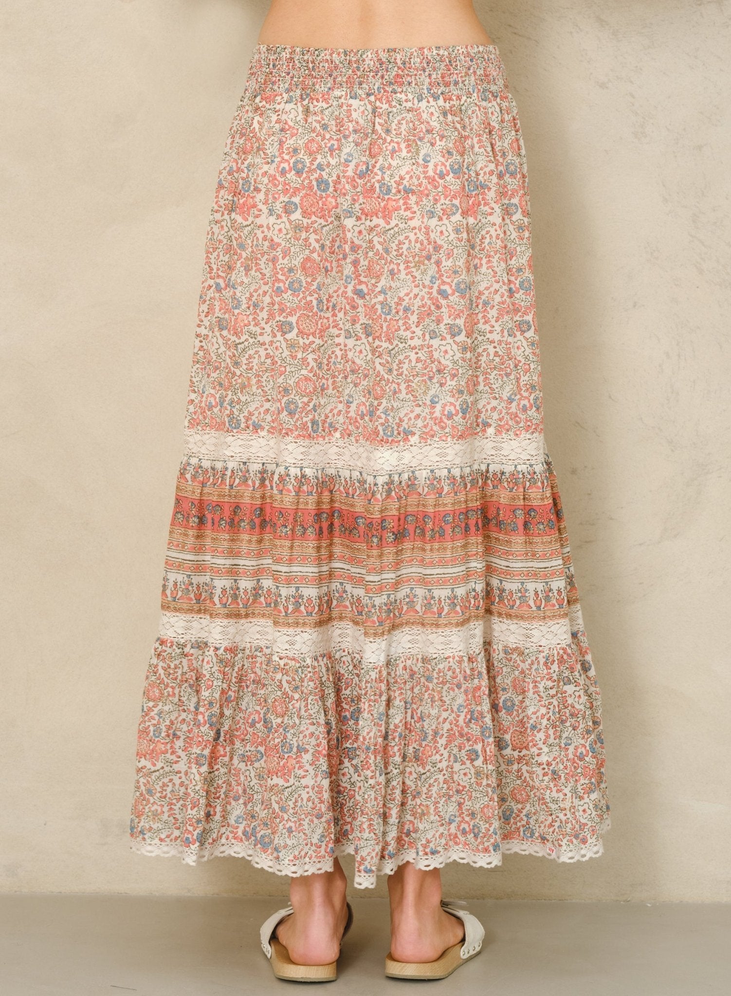 M.A.B.E. Cass Print Maxi Skirt Coral - Den Lille Ida - M.A.B.E
