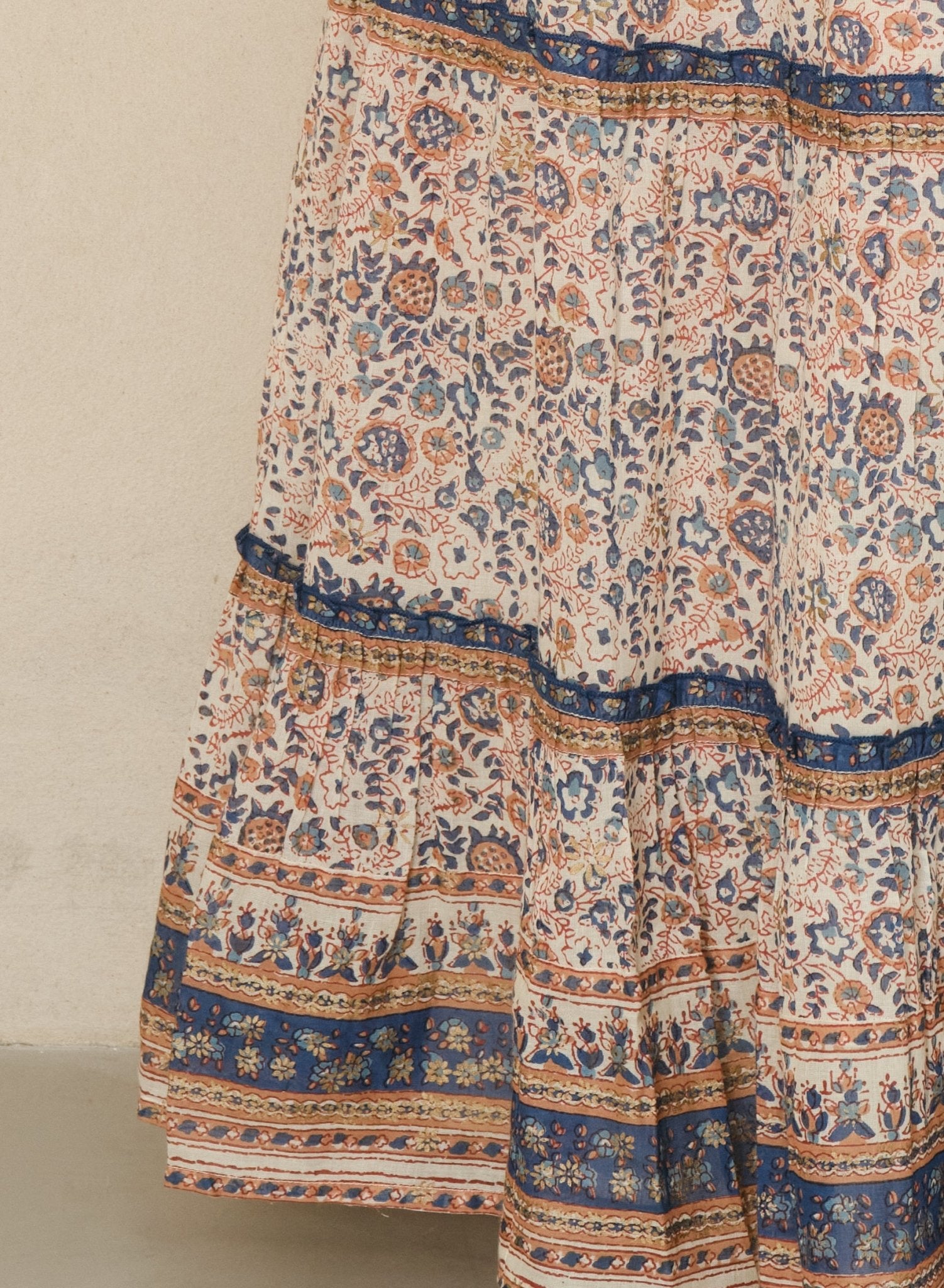 M.A.B.E. Cass Print Maxi Skirt Navy - Den Lille Ida - M.A.B.E