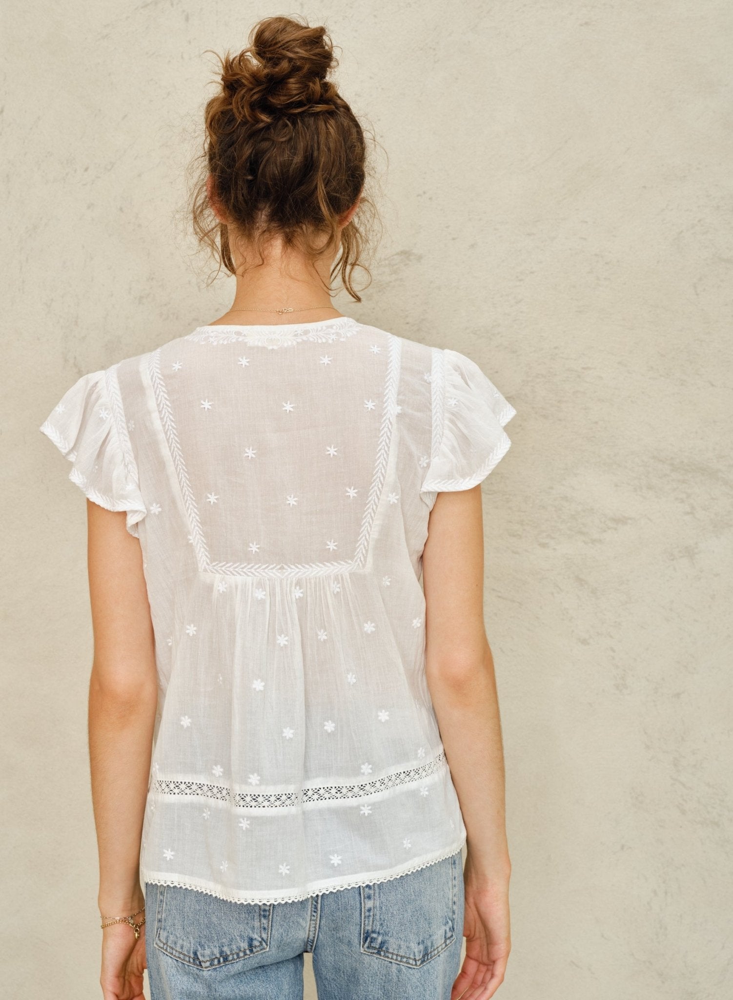M.A.B.E. Navi Emb Top White - Den Lille Ida - M.A.B.E