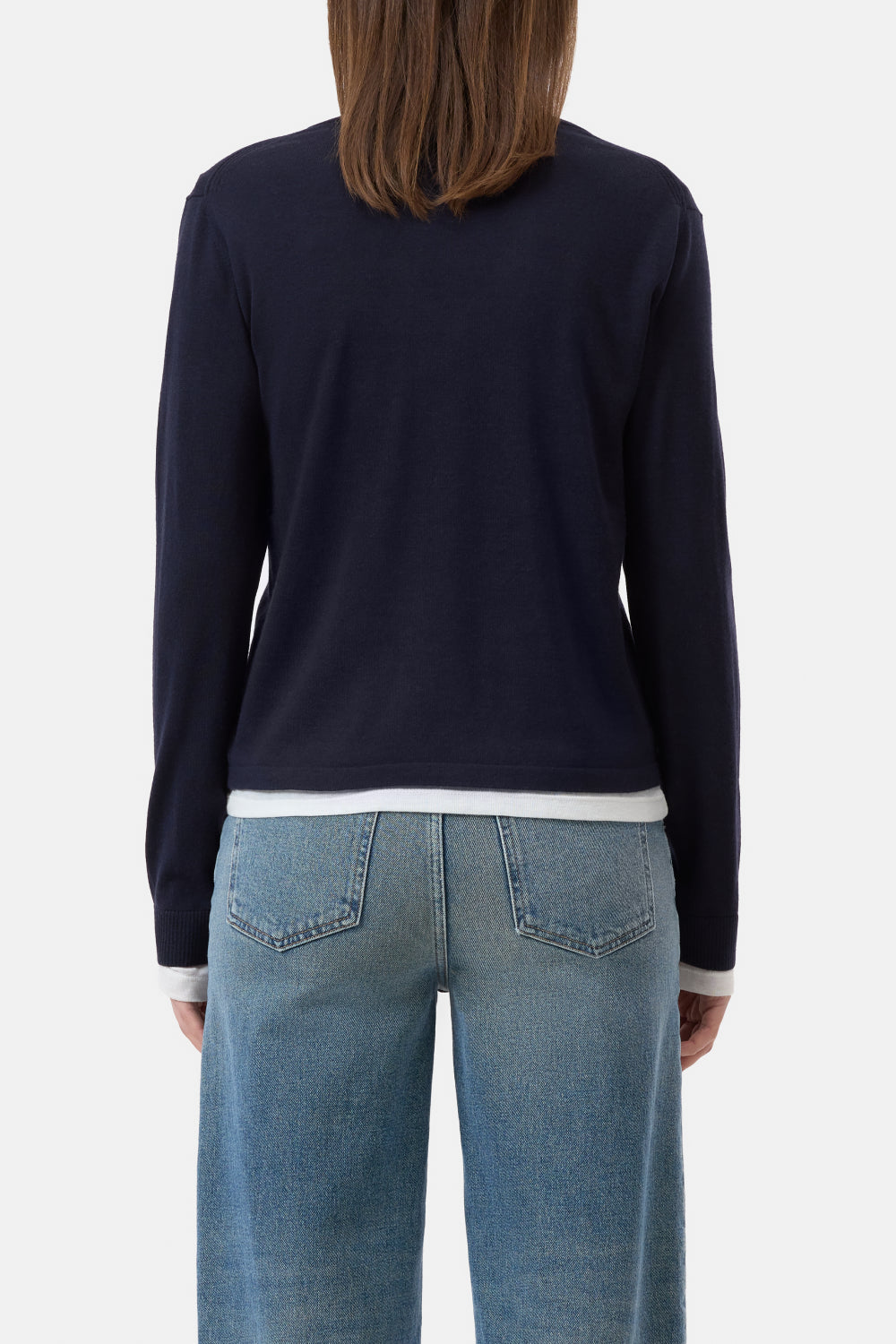 CLOSED V NECK LONG SLEEVE