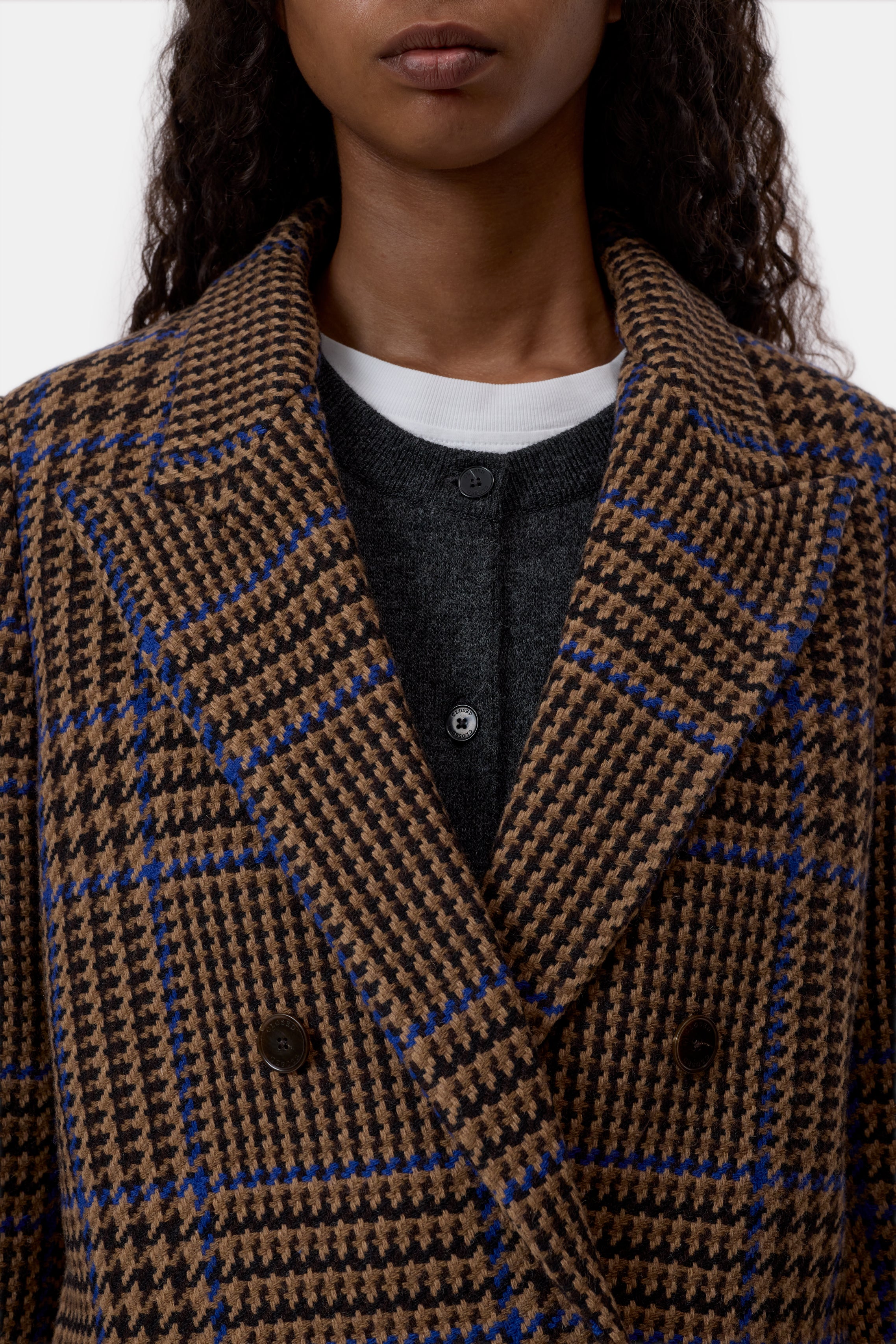 CLOSED FITTED BLAZER