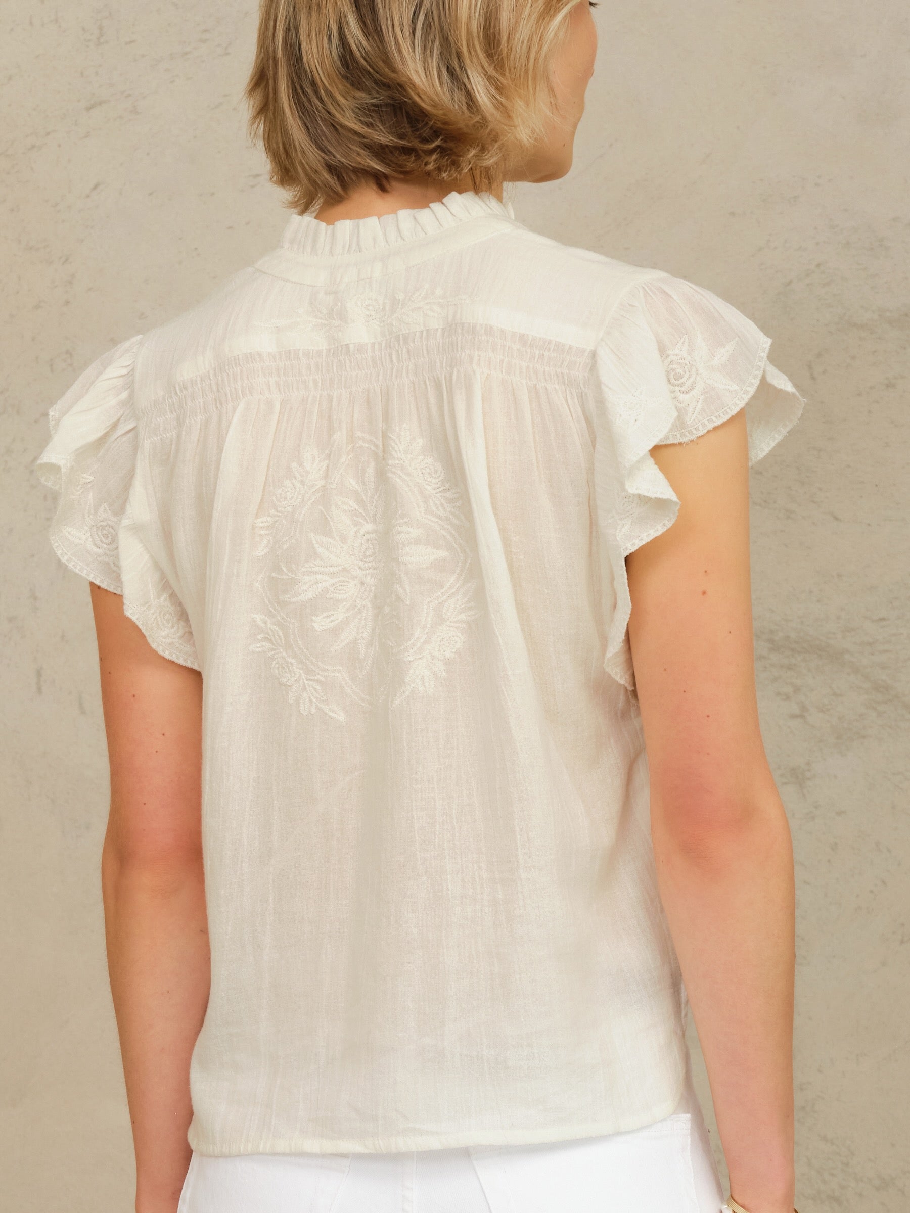 M.A.B.E LILIA Emb S/S Top Ecru