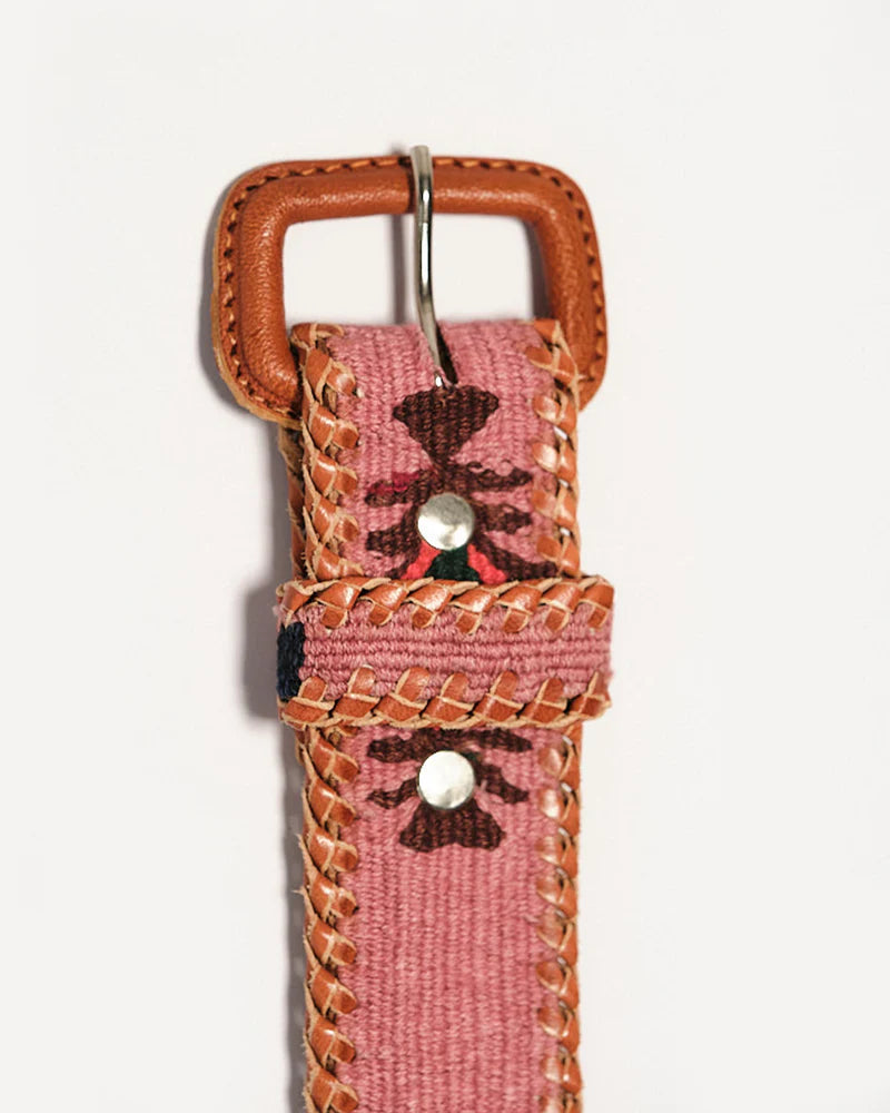 Latch Belt Rose