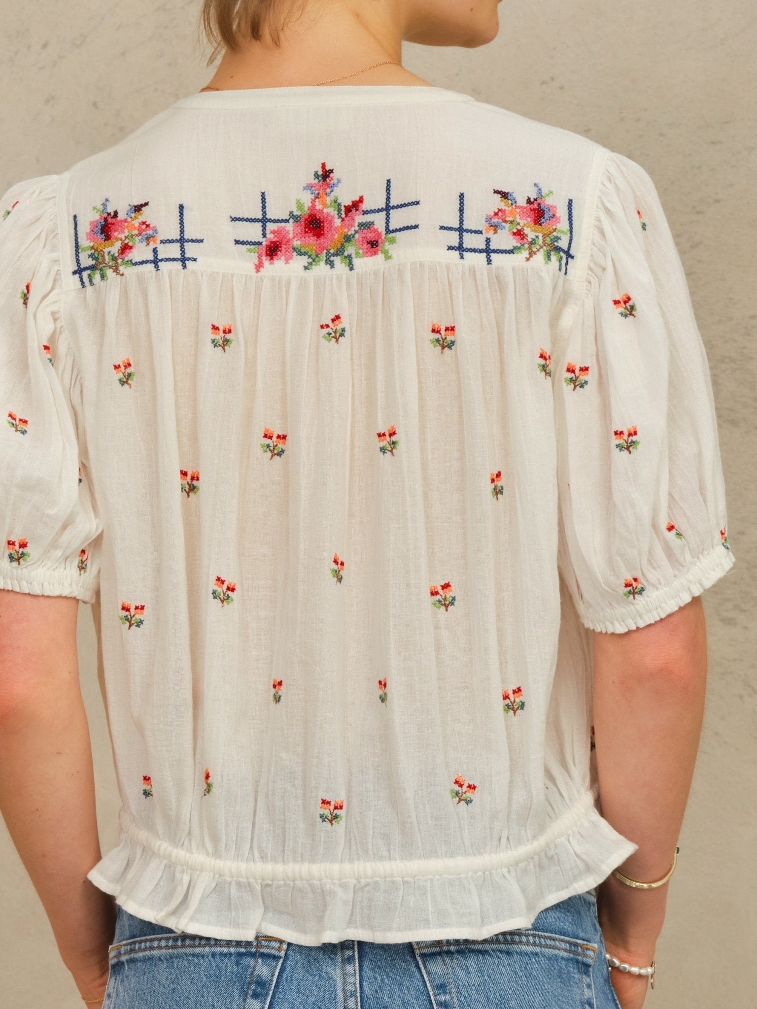 M.A.B.E Harlie Emb S/S Top - Den Lille Ida - M.A.B.E