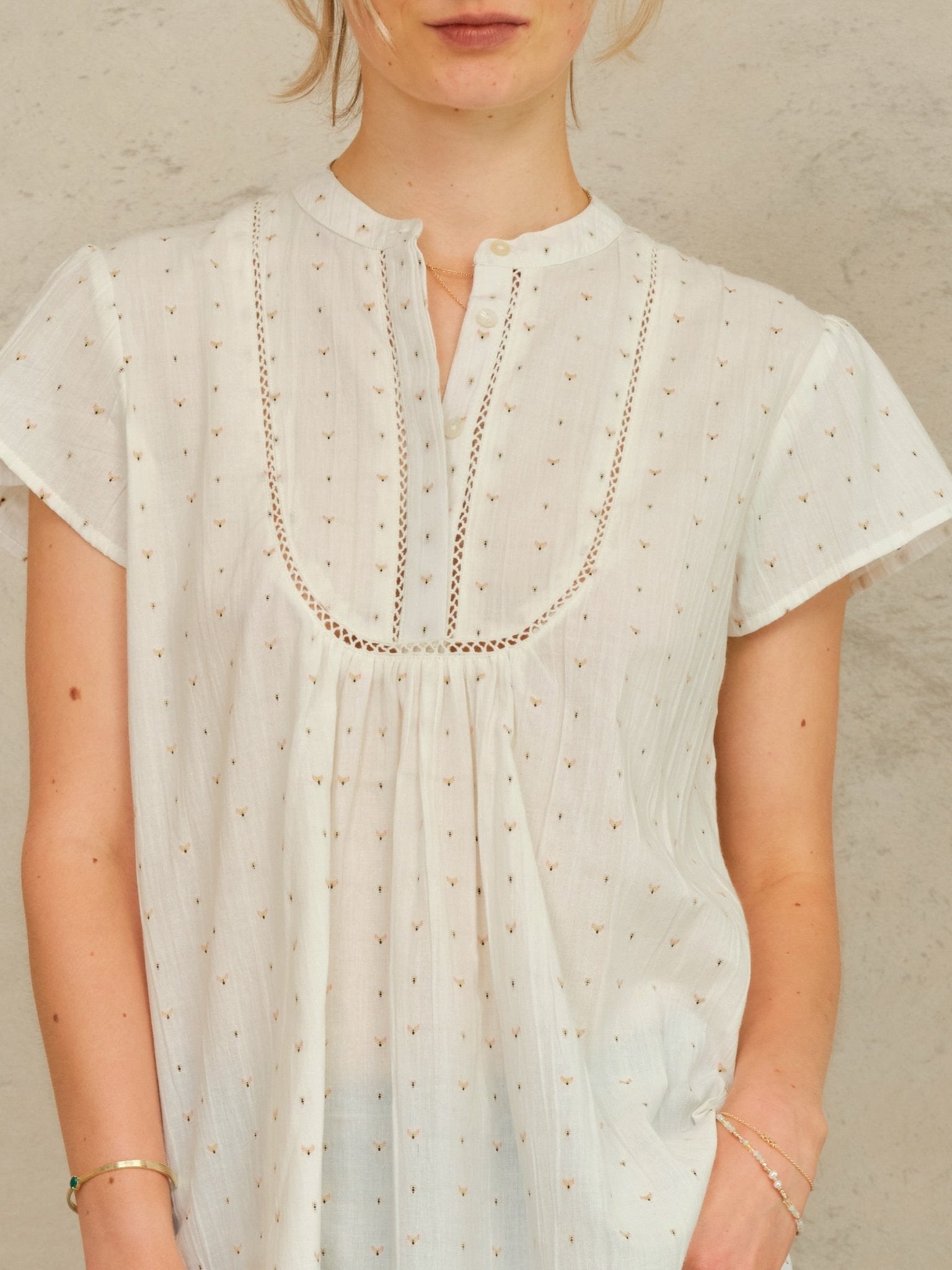 M.A.B.E Rita Woven S/S Top Ecru/Multi - Den Lille Ida - M.A.B.E