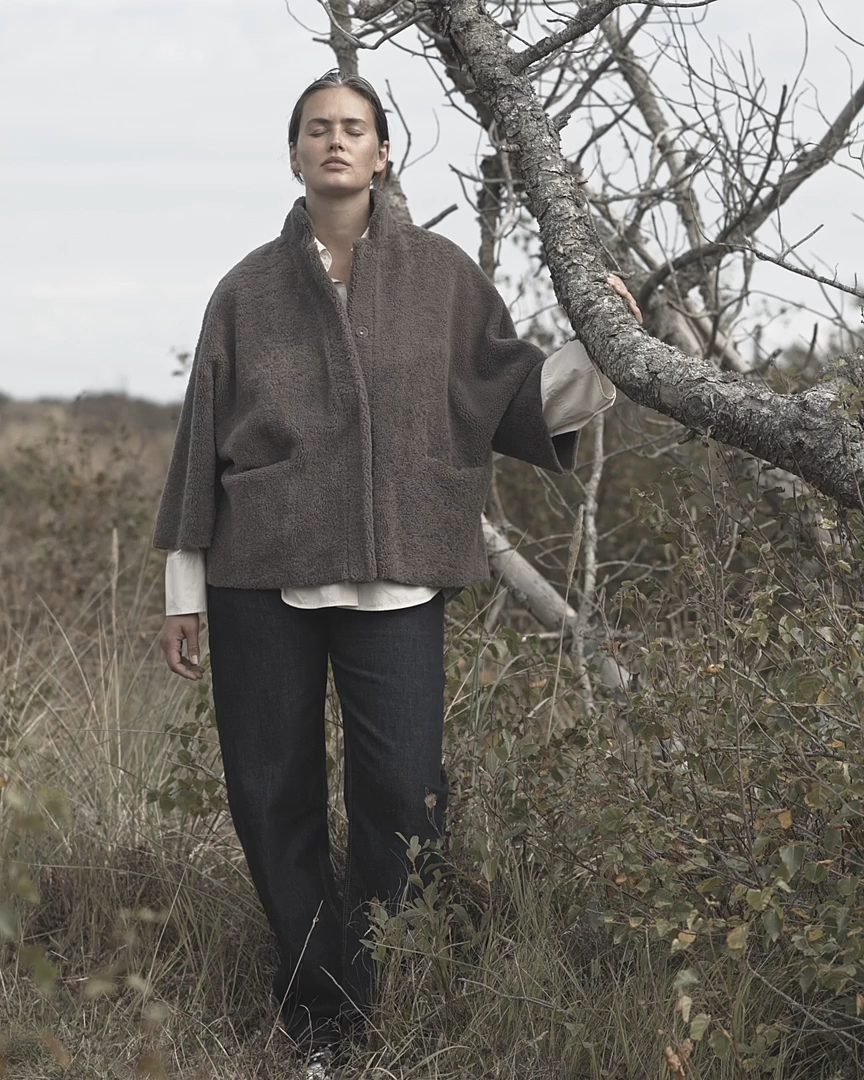 Benedikte Utzon KATE - New Grey Curly suede